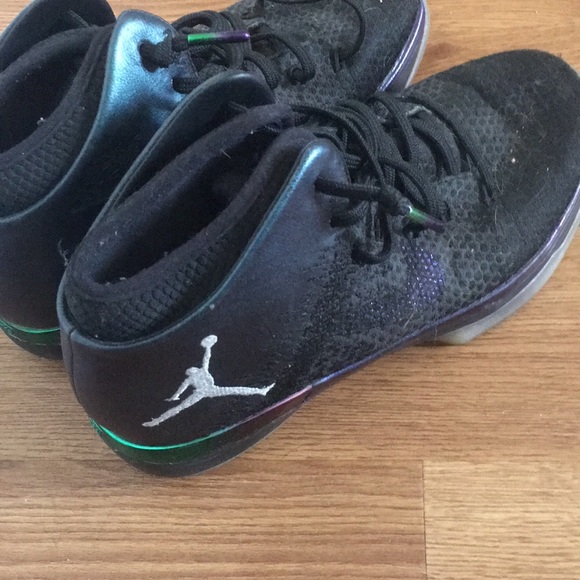 Jordan sneakers - Picture 2 of 2